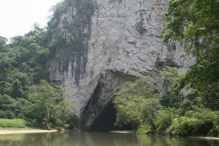 Puong Cave in Ba Be Lake