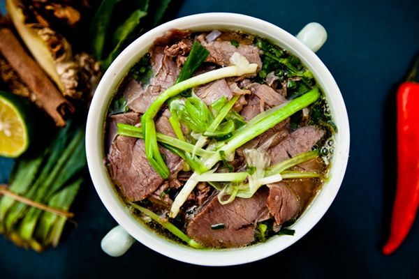 Vietnamese Noodle Soup ( Phở ) -The most famous food in Vietnam