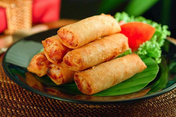 Hanoi fried spring rolls – a special cuisine of Vietnamese